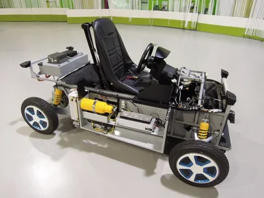 FC-PIUS(カウルはずした状態)