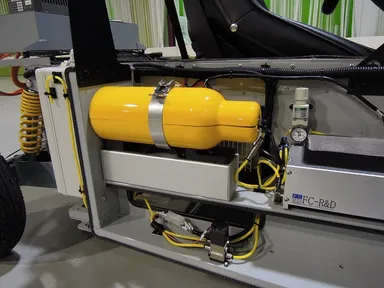 FC-PIUS(水素タンク)