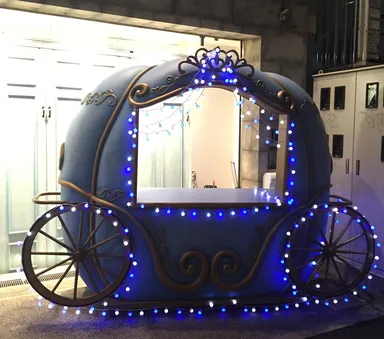 フォトスポットかぼちゃの馬車