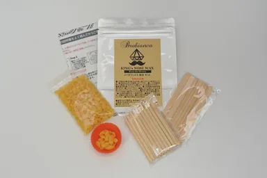 「KING's NOSE WAX」内容物