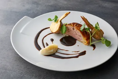 鴨とフォワグラのトゥルトゥ