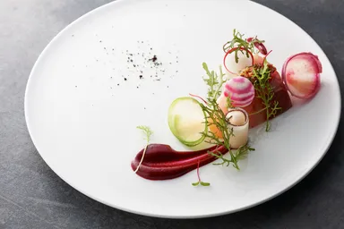 寒ブリ　大根　ビーツ