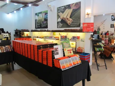 「カンボジア・ティータイム」店内2