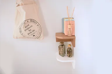 コーナーシェルフ