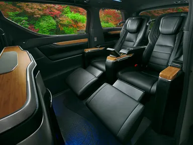 極上のリラクゼーションシステムをリヤ2席に搭載