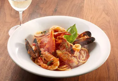 魚介たっぷり漁師風トマトソーススパゲッティ