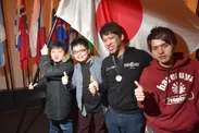 日本代表チーム(左から玉田選手、楊選手、渡辺選手、津村選手)