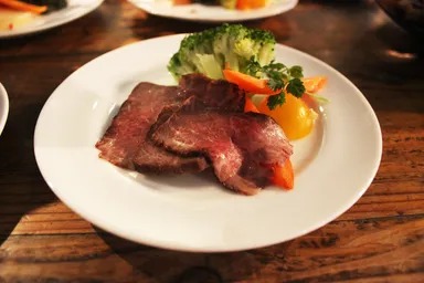 お礼の品の食材による試食