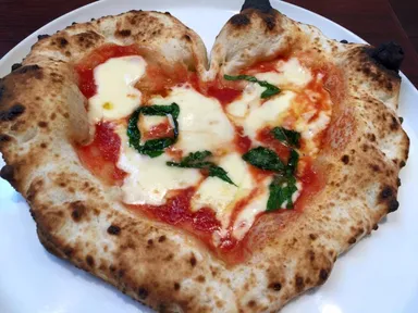 松丸 俊輔流　BASIC PIZZA「マルゲリータ」