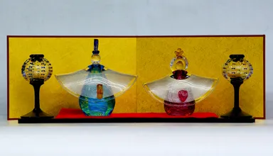 肥前びーどろのおひなさま