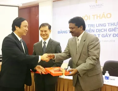 1月8日　ハノイにて