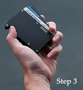 カードを取り出す(イメージ)