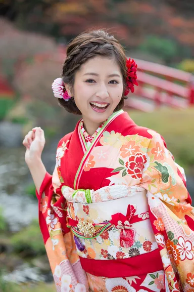 岡田彩花（成蹊大学・2014グランプリ）