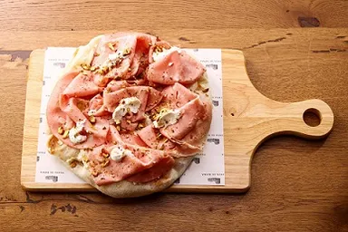 モルタデッラとピスタチオ