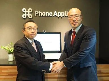 高橋 氏と当社代表 三浦