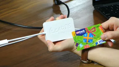 クレジットカード大の「HydraDock Roadie」