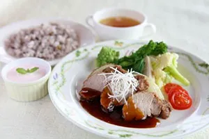 三田ポークのフィレ煮込み　和風やまみつソース