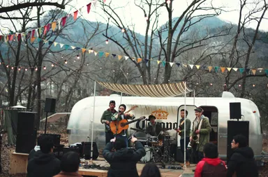 CORONA ESCAPE VILLAGE (4)