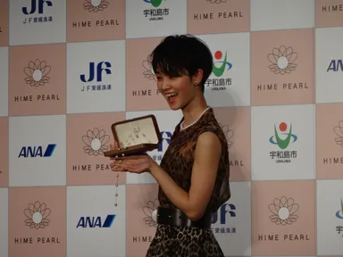 「ベストパールプリンセス2016」授与式の様子