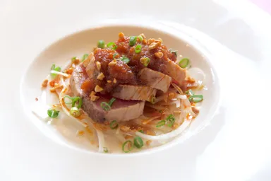 ブリのたたき～よだれ鶏ソース～