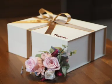 専用ギフトBOXに入れてお届けいたします