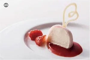 (1)GYUHI×アイス 苺とバルサミコの赤色のスープ