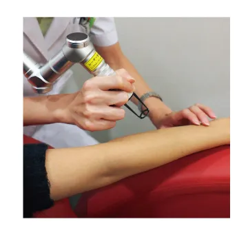 画像5：タトゥー除去の治療風景