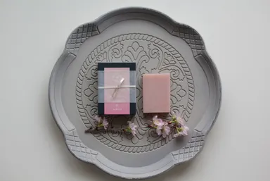 商品1 水入りせっけん『さくら』