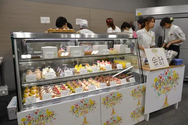 「パティスリー　couleur」