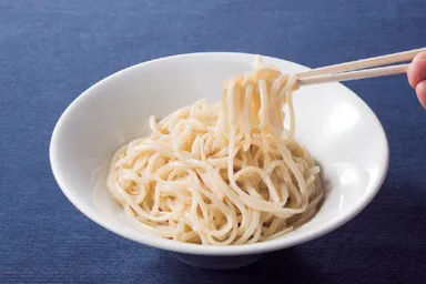 まずは麺のおいしさを感じて下さい。