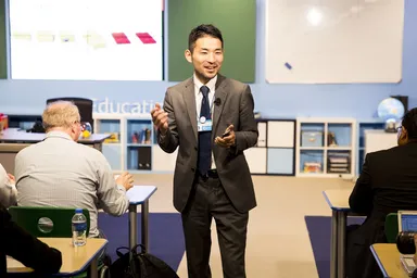 模擬授業での高橋教諭