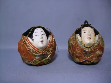 明治天皇妃・昭憲（しょうけん）皇太后がご愛玩された「木目込人形」（公益財団法人イケマン人形文化保存財団蔵）