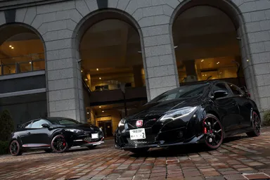 ホンダ　新型シビックタイプR(FK2)　ルノーメガーヌRS 3