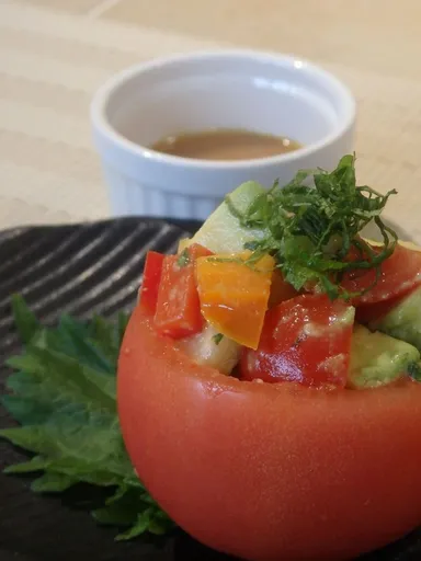 レシピ例1：マリネinトマトカップ