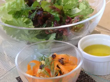 すべて生の野菜で作られています