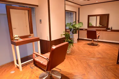 テーマ別の個室型を10室完備