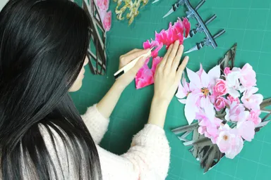 コラージュ作家 Mio