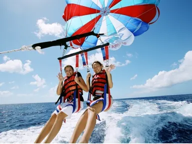 第2位　グアム　パラセーリング＆バナナボート＋選べるマリンスポーツパッケージ
