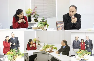 ジェフリー・M・スミス監督への由井寅子大会長のインタビュー