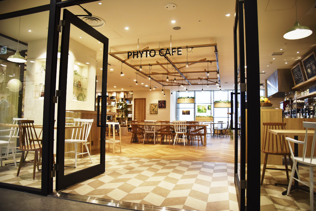 アムウェイ プラザ札幌 Phyto Cafe オープン 地域密着 多くの様々な人が集う 開放感のあるコミュニティ空間を目指して 日本アムウェイ合同会社のプレスリリース
