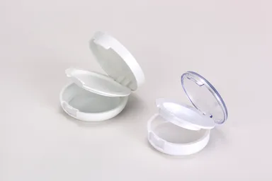 二段式チーク容器イメージ