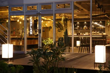 UNPLAN Kagurazaka ラウンジ外観