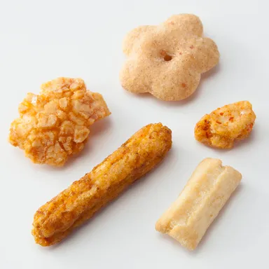 麻布十番・あげもち屋 瑞沢高校かるた部五色あげ餅