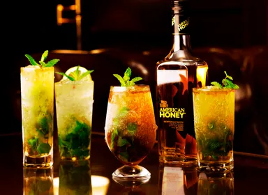 バー「オーク」のミントジュレップ