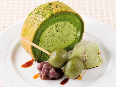 宇治抹茶のロールケーキ