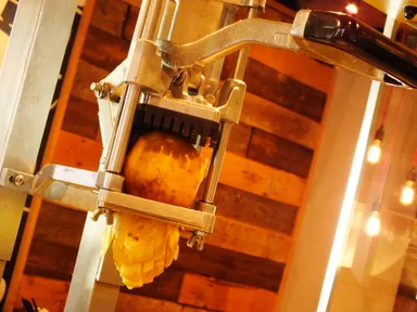 ポテトフライはオーダーが入ってから調理