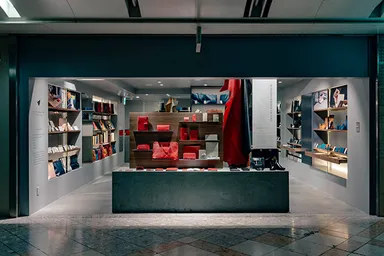 大阪・なんば店の外観