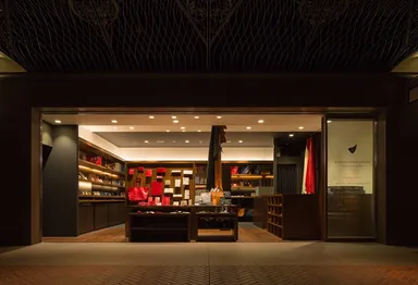 福岡・天神店の外観