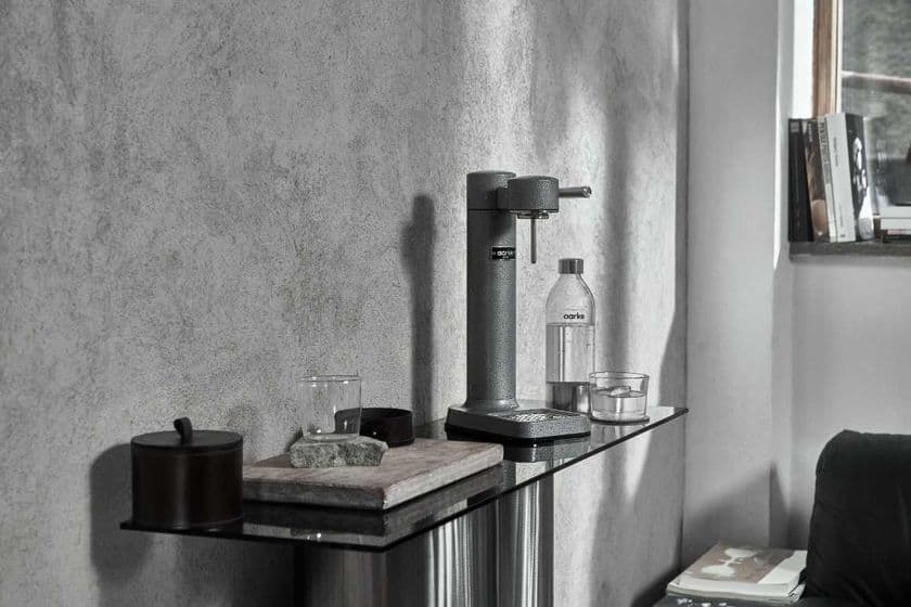 北欧・ストックホルム発 aarkeのソーダサーバー
「カーボネーター3」から新色が2/24に販売開始
自宅で手軽に炭酸水が作れると話題!